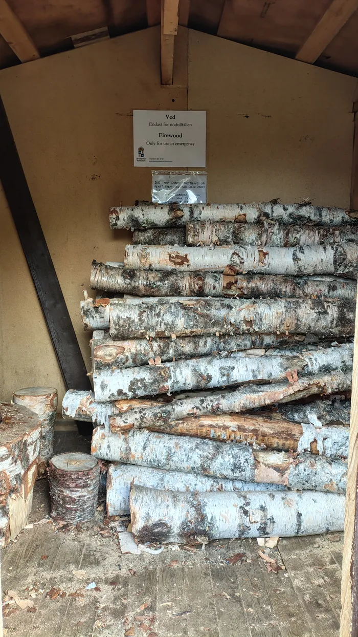 Holzvorrat für Notfälle
